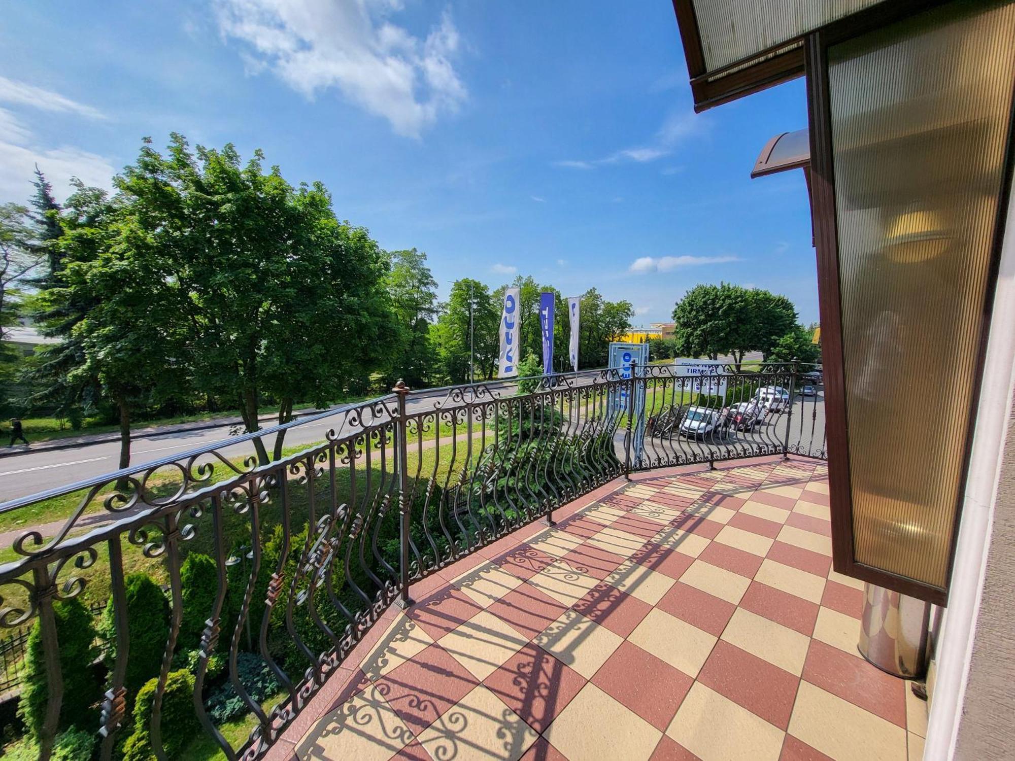 Hotel Hesperus Międzyrzec Podlaski Buitenkant foto