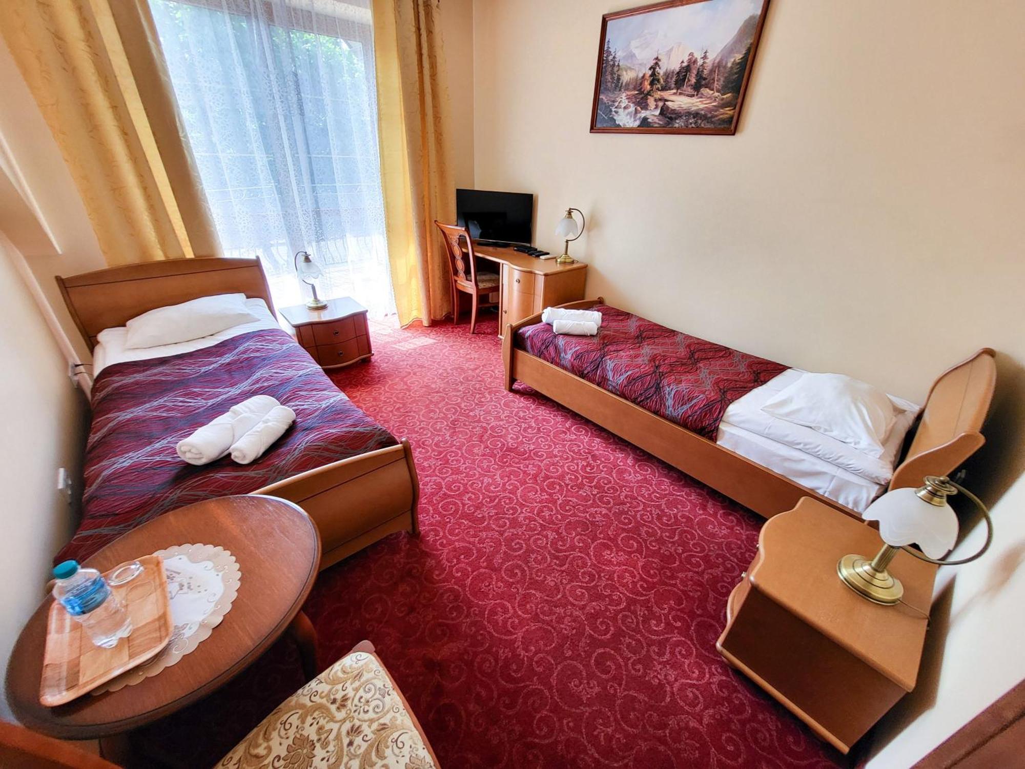 Hotel Hesperus Międzyrzec Podlaski Buitenkant foto